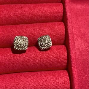 1/4 Carat Natural Diamond Earrings
